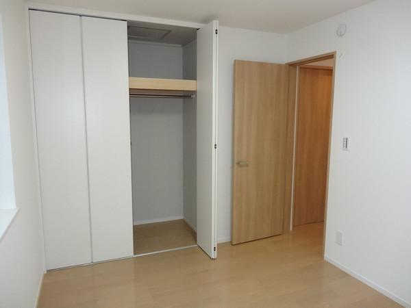 Non-living room. Indoor (May 18, 2013) Shooting