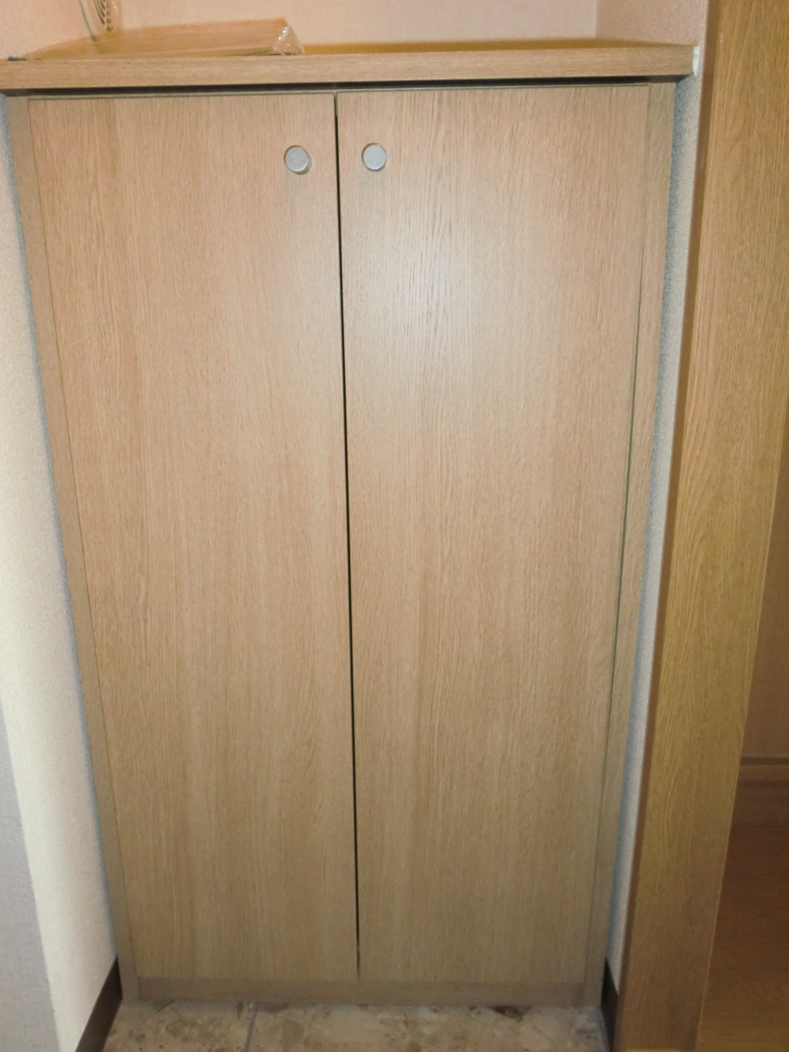 Entrance. Cupboard