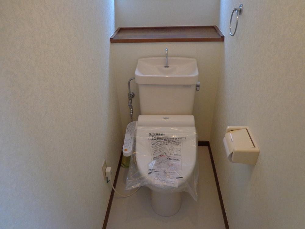 Toilet. !! That was toilet toilet seat exchange + bidet exchange