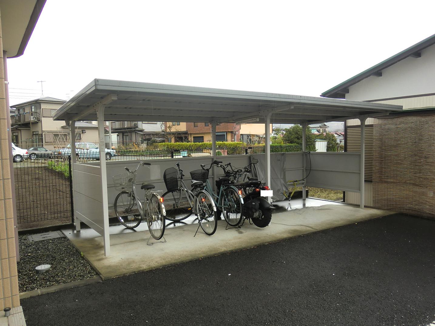 Other common areas. Bicycle (bike parked Allowed)