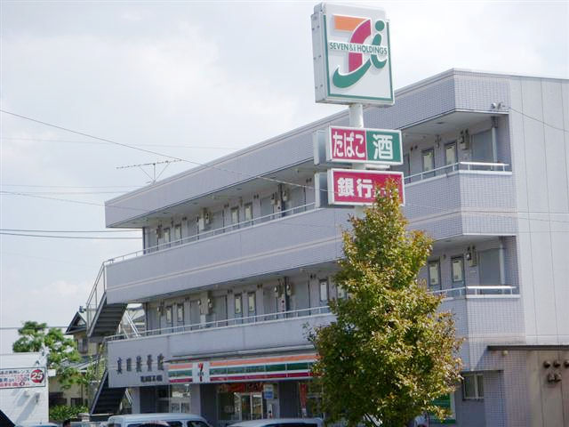 Convenience store. Seven-Eleven Hadano Minamiyana south store up (convenience store) 78m