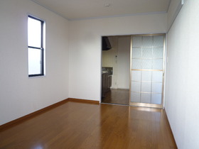 Living and room. Western-style room (south side)