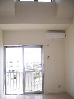 Living and room. Please look at the height of the ceiling