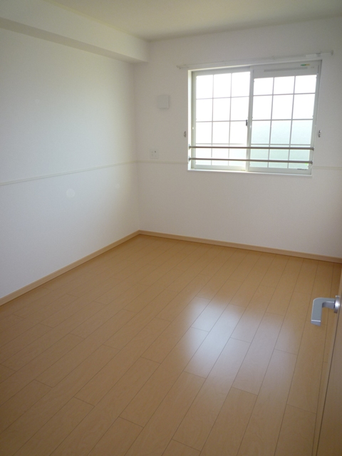 Other room space. Easy-to-use size other than the room living ・ It is a form!