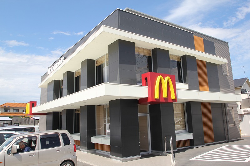 restaurant. 840m to McDonald's Tsurumakionsen shop (restaurant)