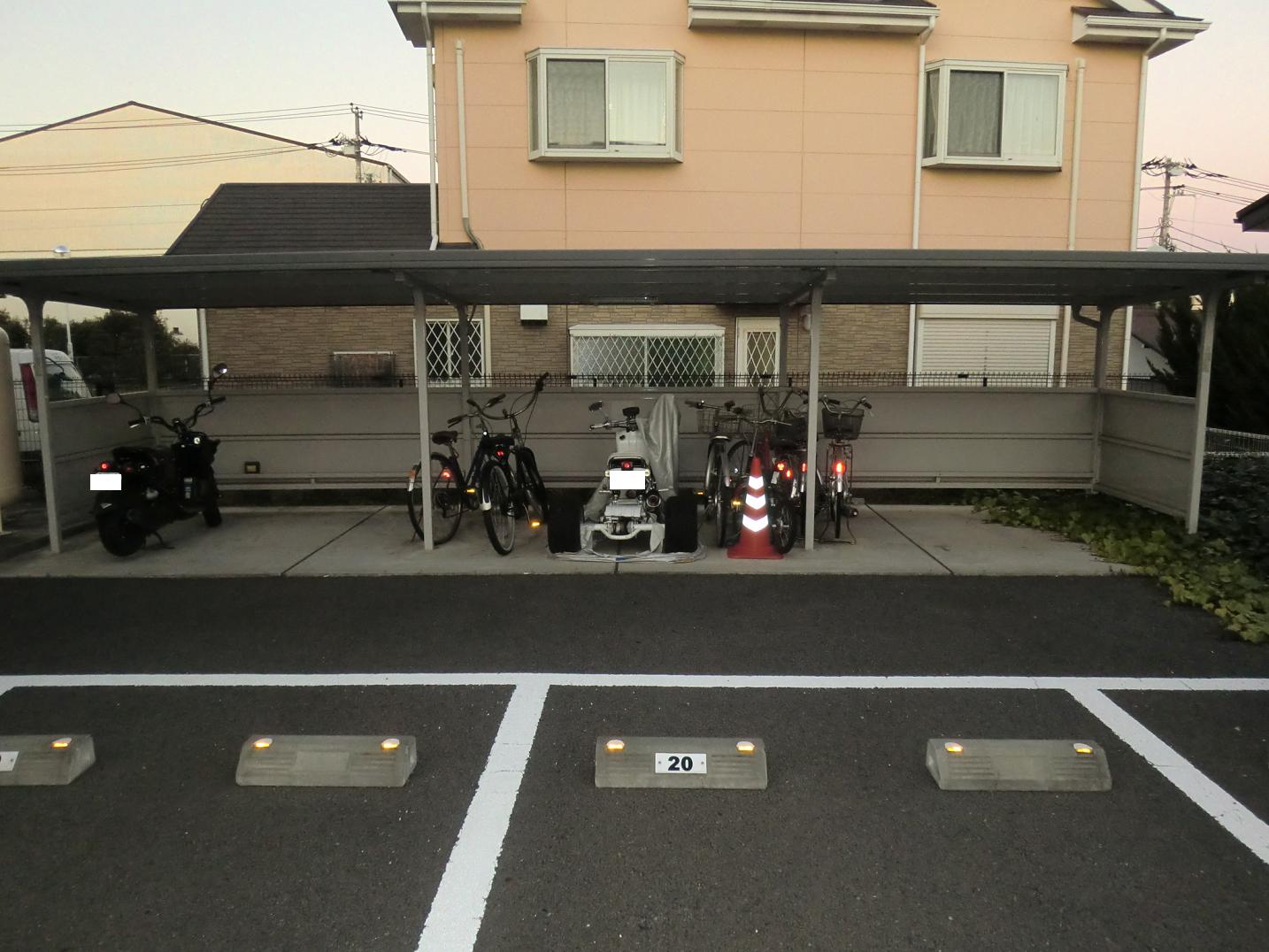 Other common areas. Bicycle (bike parked Allowed)