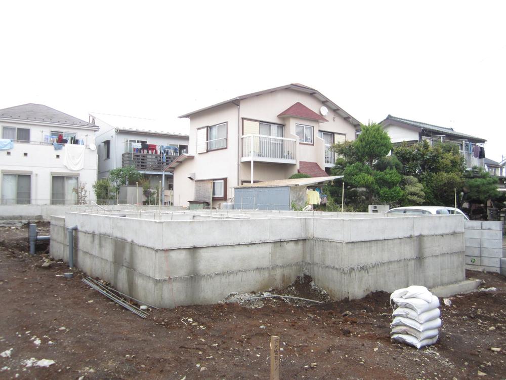 Local appearance photo. Local (10 May 2013) Shooting 1 Building ◎ is land spacious 41 or more square meters! ◎ 2 single car space Allowed ☆ 