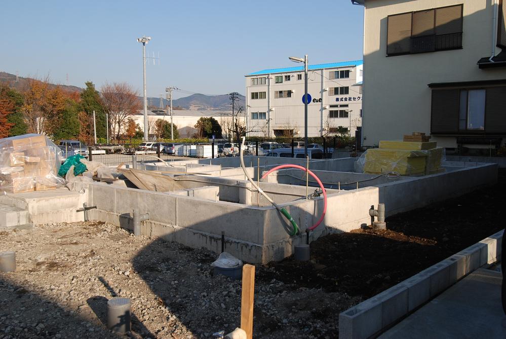 Local appearance photo. Local (12 May 2013) Shooting