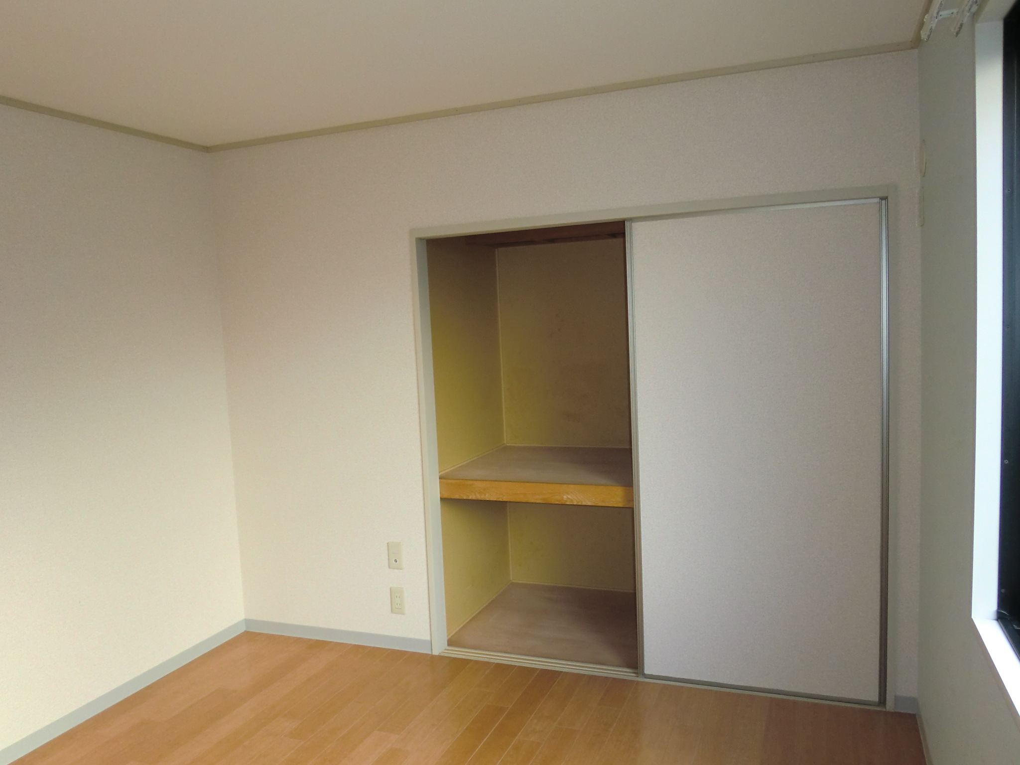 Living and room. Western style room ・ Receipt