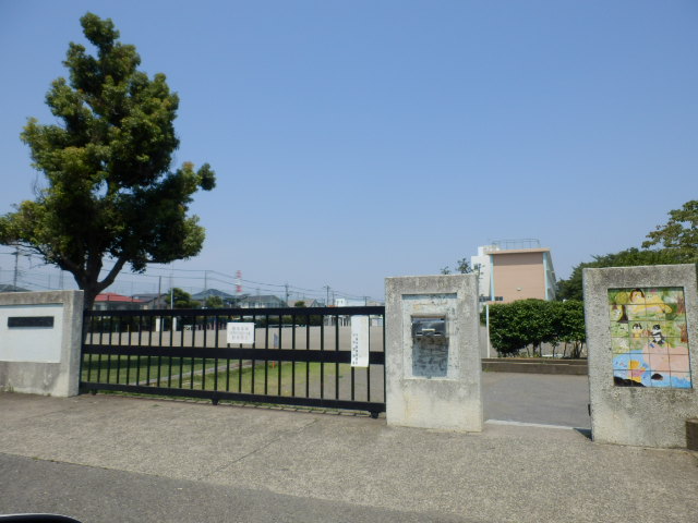 Primary school. Matsukeoka up to elementary school (elementary school) 500m