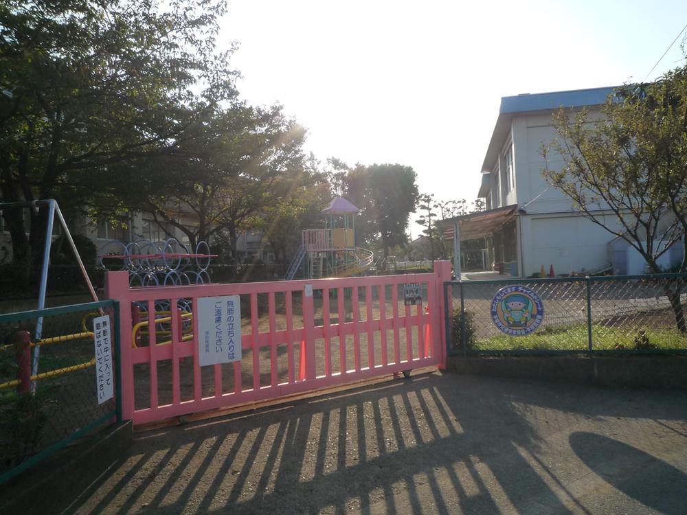 kindergarten ・ Nursery. A 3-minute walk from the 240m field to the port kindergarten. Elementary school of your brother in Minato elementary school adjacent ・ We are also learning may also be that a bad thing to look at your sister.