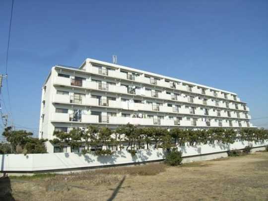 Local appearance photo. This property appearance