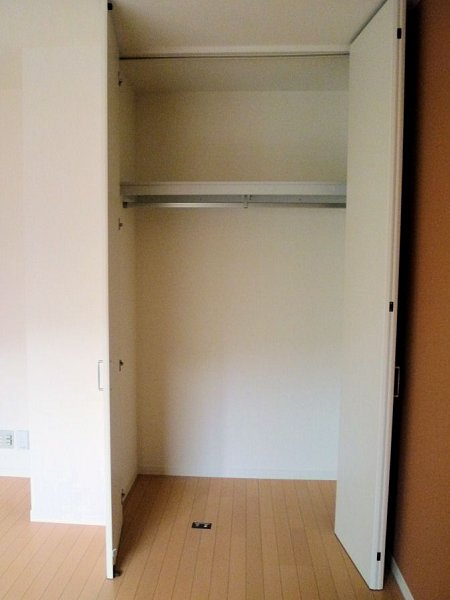 Receipt. Storage (Western-style 10.7 Pledge)