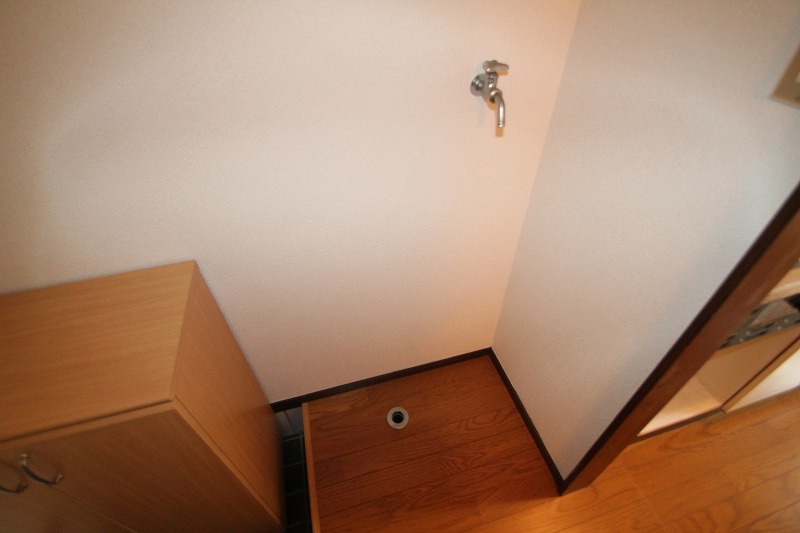 Other room space. Washing machine Storage