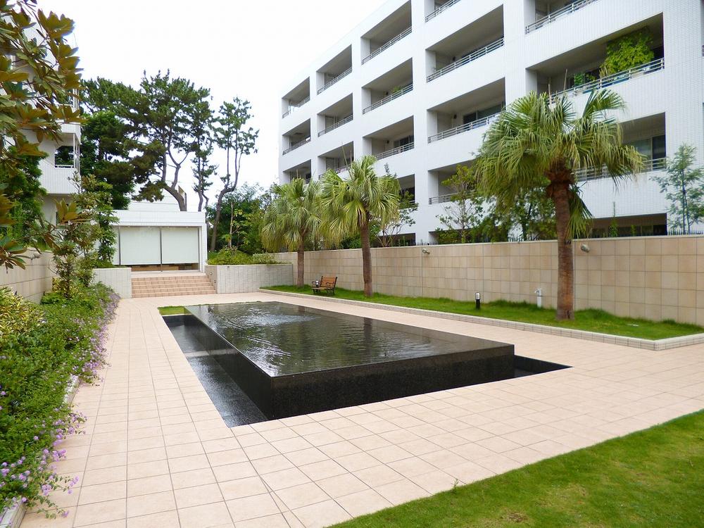 Local appearance photo. Garden located in the apartment site