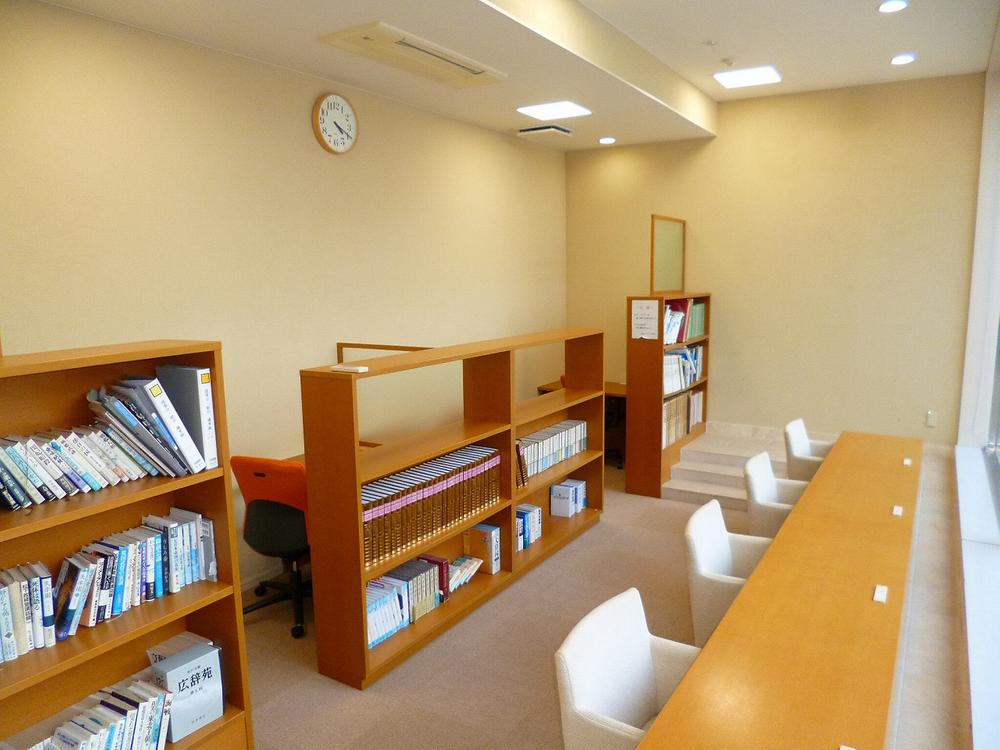 Other common areas. Library (Library)
