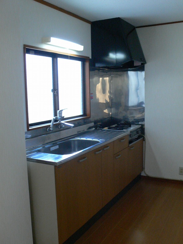 Kitchen. Bright There window before the kitchen.