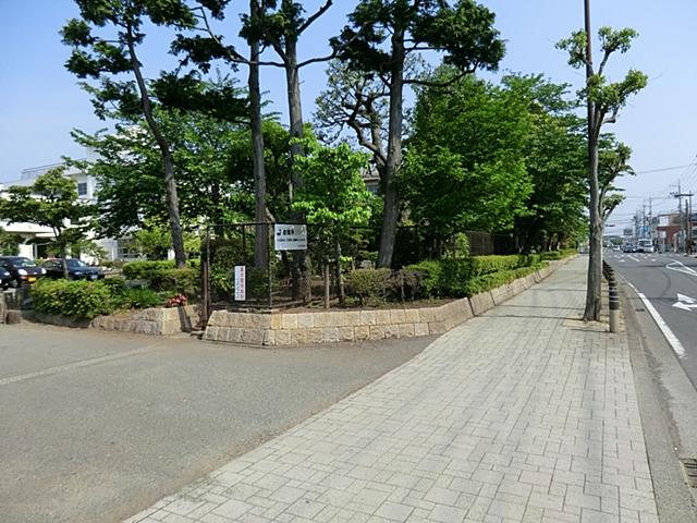 Primary school. 1256m until Hiratsuka TatsuAsahi Elementary School