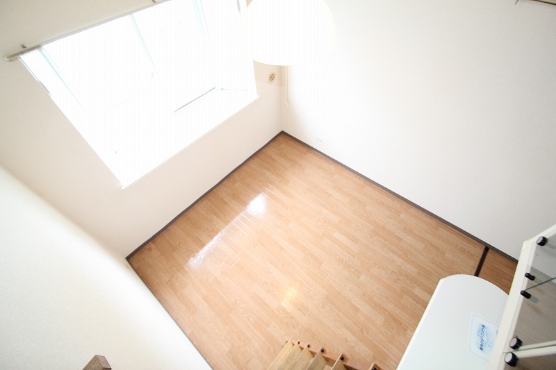 Living and room. Room viewed from the loft