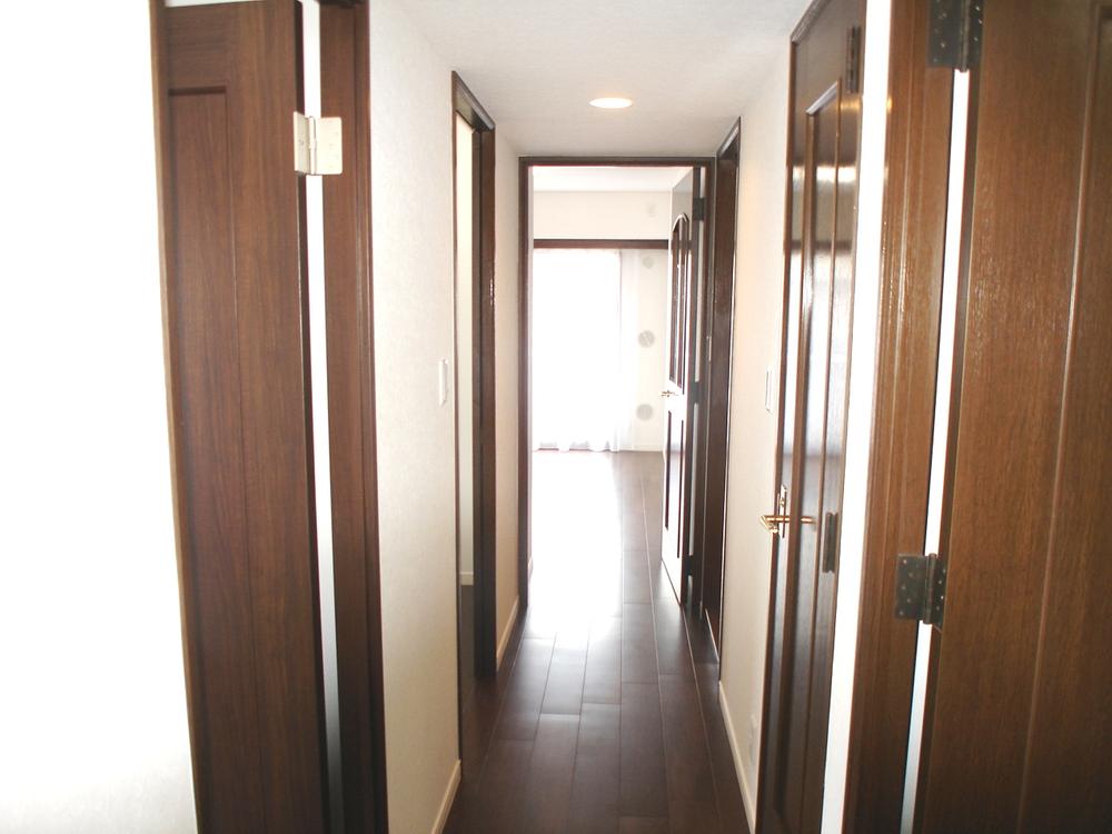 Entrance. Local (July 2013) Shooting