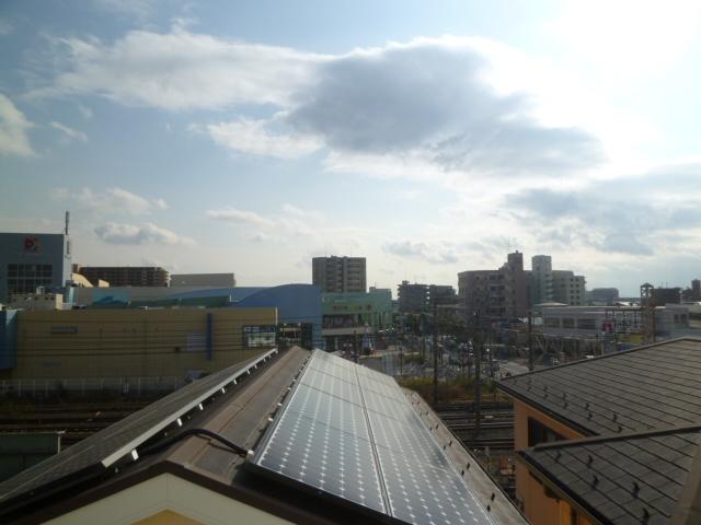 View photos from the dwelling unit. View from the site (November 2012) shooting