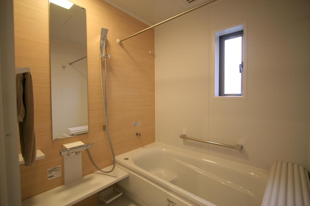 Bathroom. Room (May 2013) Shooting Bathroom of fine 1 pyeong type. Air-in shower of water-saving specifications ・ Ventilation drying heater is also standard equipment.