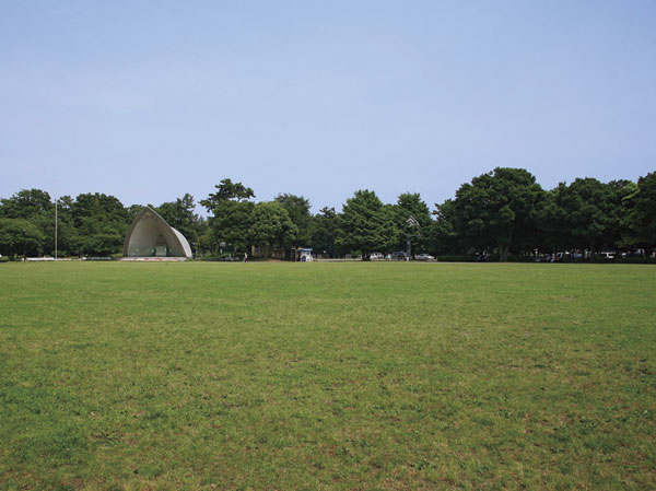 Surrounding environment. Hiratsuka comprehensive park (about 2380m ・ A 30-minute walk)