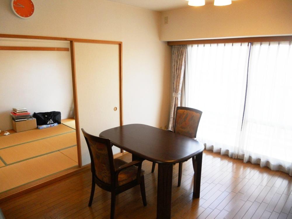 Living. Local (September 2013) Shooting