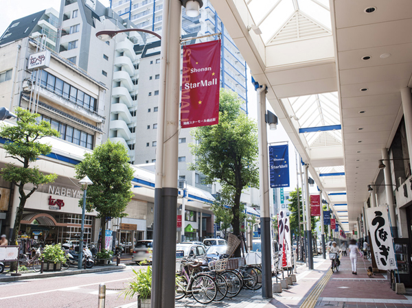 Surrounding environment. Shonan Star Mall shopping center (a 4-minute walk / About 250m)