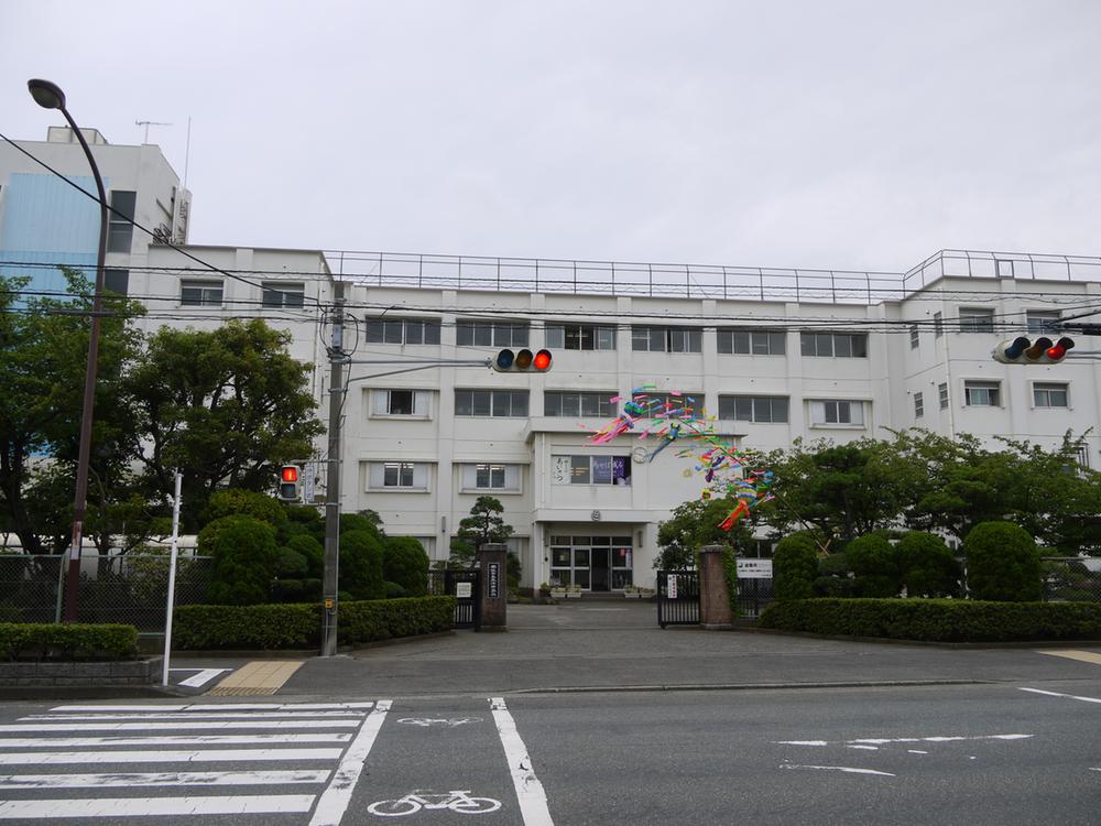 Junior high school. 765m until Hiratsuka Municipal Taiyo Junior High School