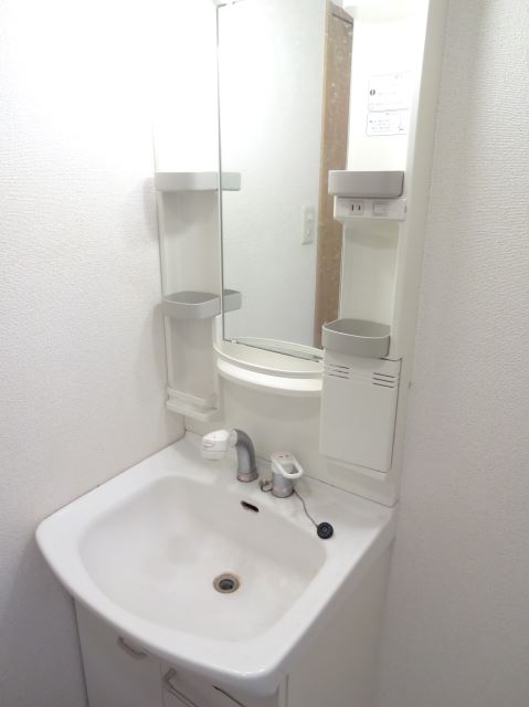 Washroom. Kitchen space