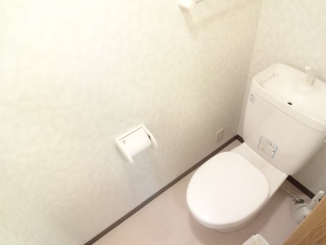 Toilet. Relaxed in the bath