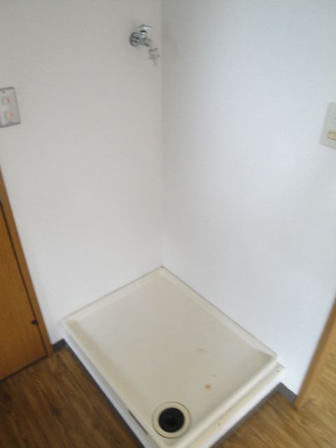 Other room space. Washing machine Storage