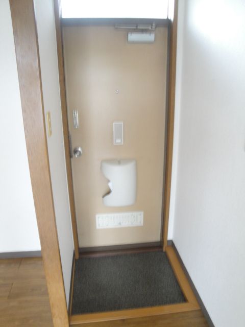 Entrance. There entrance post