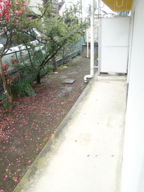 Other room space. Terrace space