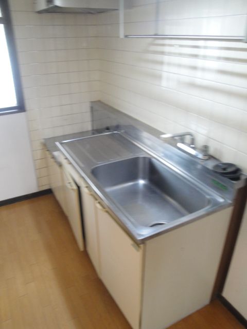 Kitchen. Kitchen table
