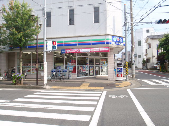 Convenience store. Three F until the (convenience store) 280m