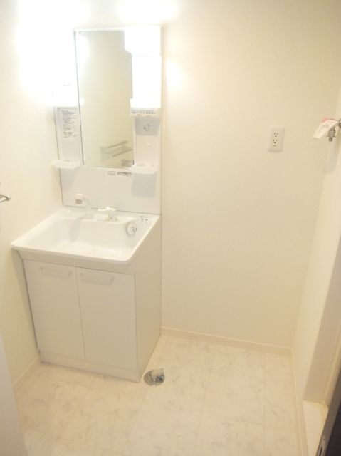Washroom. Washroom