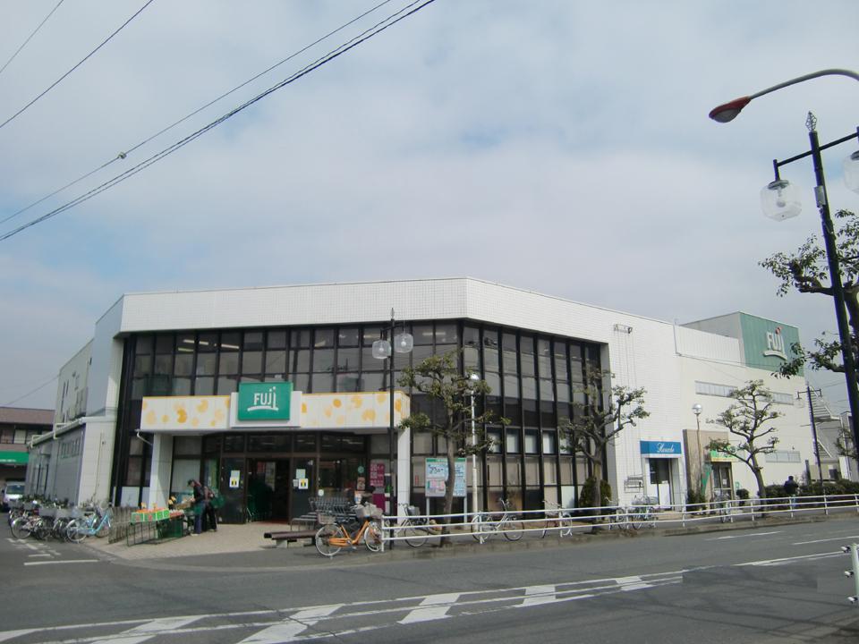 Supermarket. Fuji until Tokunobu shop 1240m