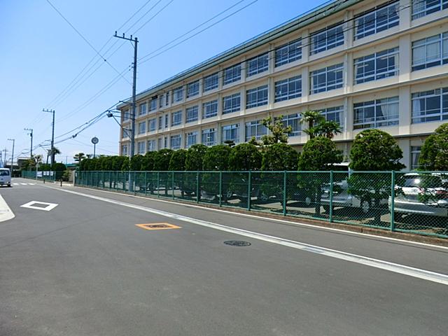 Junior high school. 2392m until Hiratsuka Municipal Osumi Junior High School