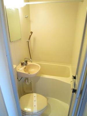 Bath. bus ・ toilet ・ This basin same room type.