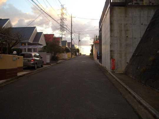 Local photos, including front road. Frontal road
