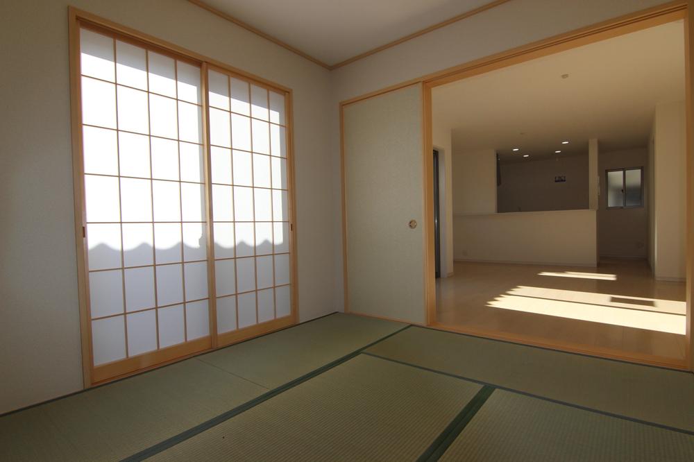 Other introspection. Also shines a bright sunshine in Japanese-style room.