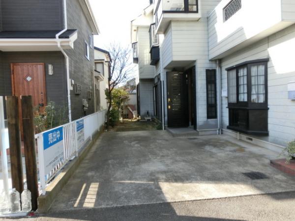 Local appearance photo. Parking Partial Two spacious is available parking. Three if small cars and mini-cars are available parking (currently under renovation)