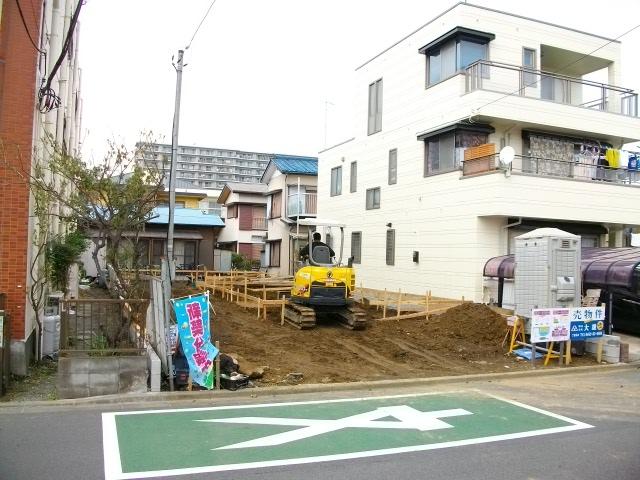 Local photos, including front road. October 2013