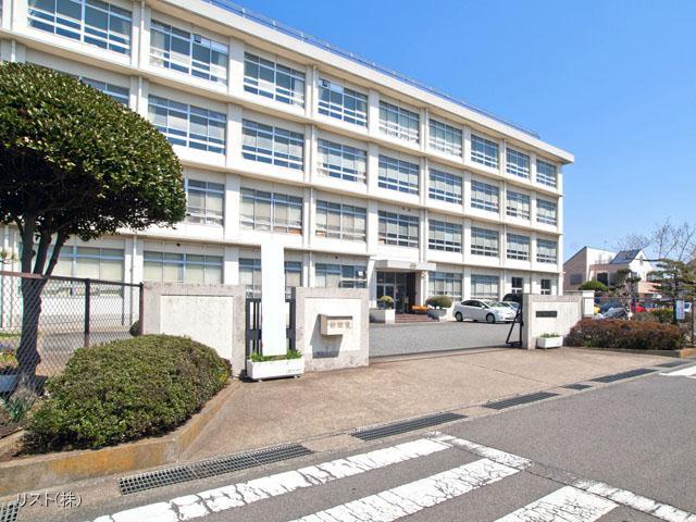 Junior high school. 1700m Hiratsuka Municipal Shinmei junior high school until Hiratsuka Municipal Shinmei junior high school Distance 1700m