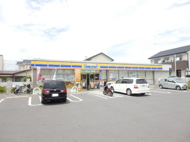 Convenience store. 300m until MINISTOP (convenience store)