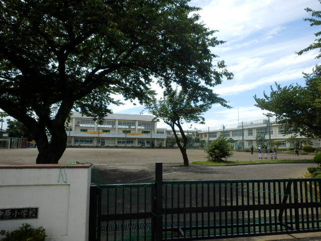 Primary school. Nakahara to elementary school (elementary school) 400m