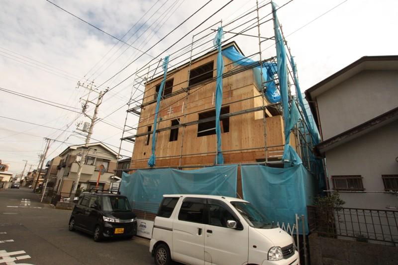 Local appearance photo. Counter Kitchen ・ Dishwasher standard equipment