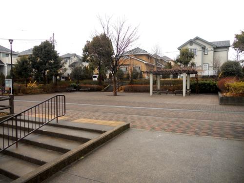 park. Megumi hill central park that Megumi is adjacent to a hill Central Park subdivision